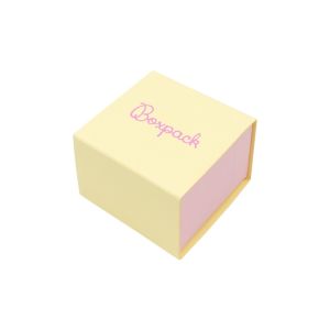 Caja de cartón para anillo o pendientes color amarillo 48x48x23 mm SL-42-AM-RS