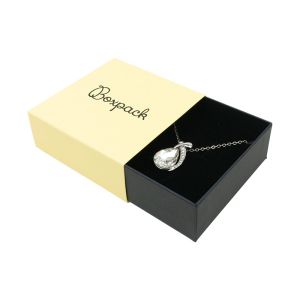 Caja de cartón para colgante o conjunto color amarillo 83x83x33 mm SL-81-AM-N