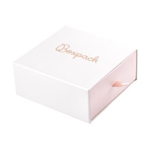 Caja de cartón para colgante y pendientes color blanco 90X87X40 mm SG-3-B-RS