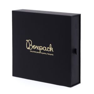Caja de cartón para collar o conjunto color negro 152x150x39 mm PB-5-N