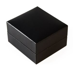 Estuche polipiel negro para pendientes 46x52x30 mm. C-1-P