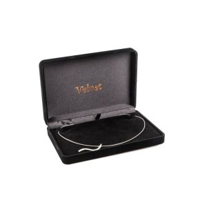 Estuche flocado negro para collar 180x123x33mm. V-5-C