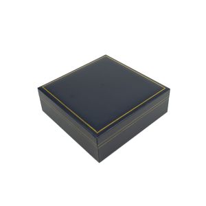 Estuche polipiel azul para medalla con cordon 160x160x53 mm. J-02-MC-A
