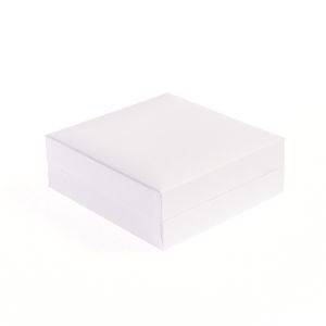 Estuche polipiel blanco para colgante 87x91x30 mm. FR-4-C-N
