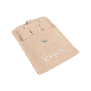 Bolsa más taco de microfibra nude para pendientes con cierre de solapa y botón para joyería y bisutería.