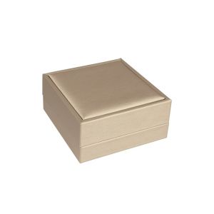 ESTUCHE PARA PENDIENTES COLOR CHAMPAGNE 90x90x44 Mm. MT-5-P