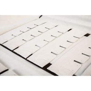 Manta expositora enrollable marrón para joyería, bisutería y joyas MJ-5-M