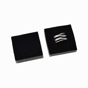 ESPUMA PARA PENDIENTES COLOR NEGRO 45x45 mm IE-42-N